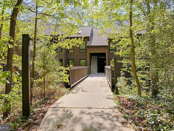 2nd image of 23242 Chestnut Oak Ct #9E