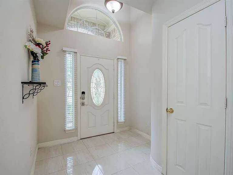 7511 S Linpar Ct — Photo 6