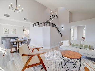 1800 Leaning Pine Way, Las Vegas, NV, 89128