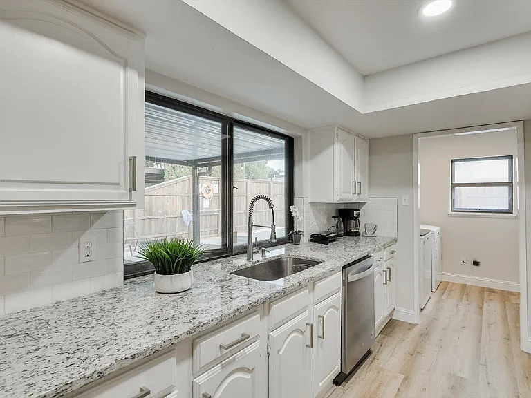 11622 Cotillion Dr — Photo 17