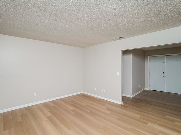 3rd image of 16414 Bonneville Dr