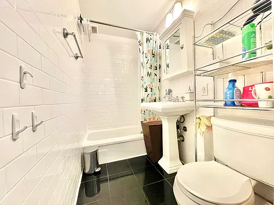 Rented by Compass | media 20