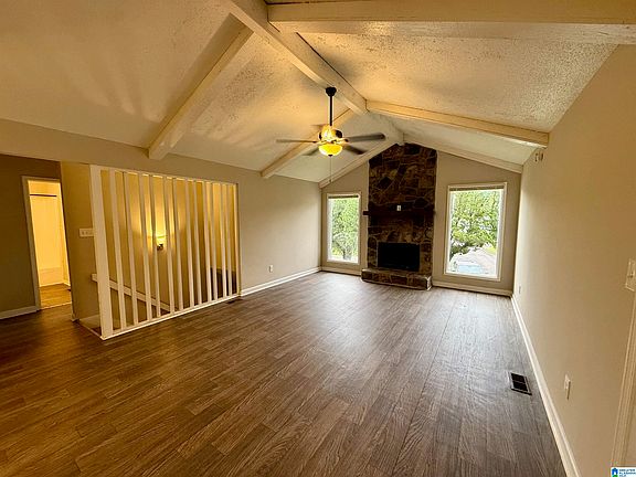 3rd image of 6100 Meadow Crest Cir