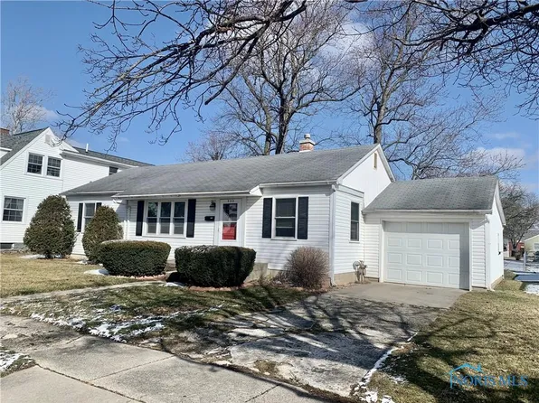 523 S Williams St, Bryan, OH 43506