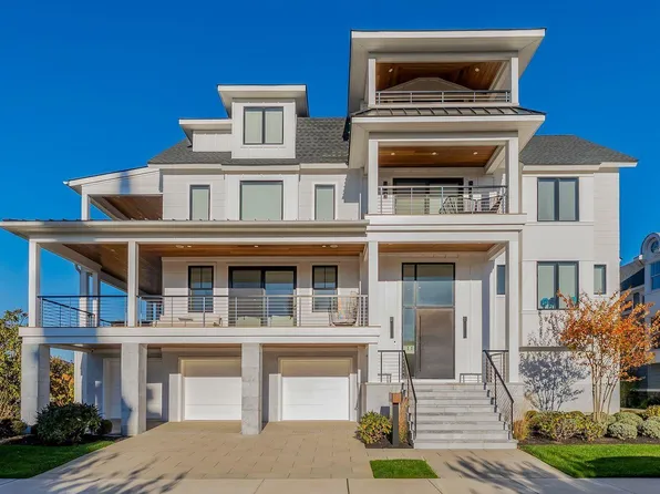 1 S Sumner Ave, Margate, NJ 08402