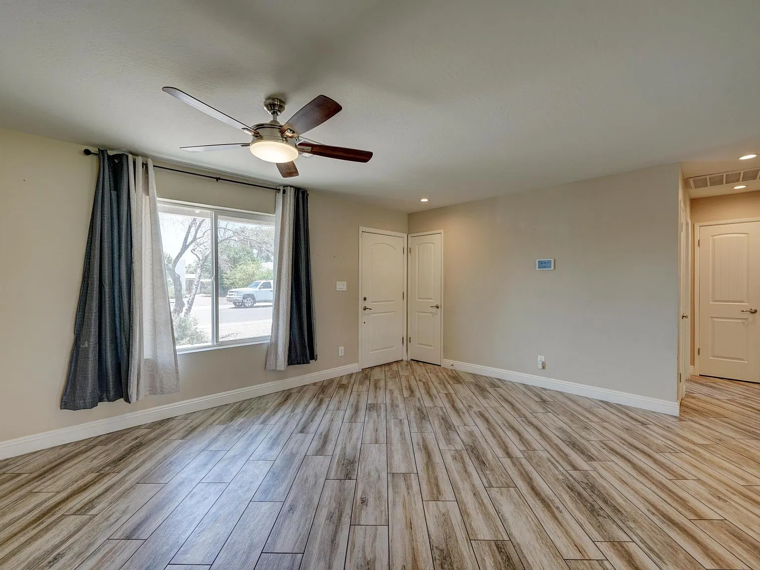 3 bed, 1458 sqft, $2,300 — Photo 4