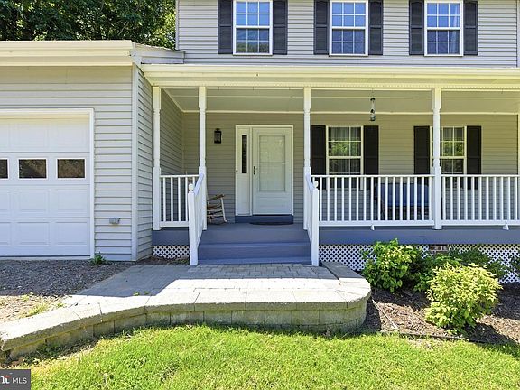 3rd image of 3693 Brookeside Dr