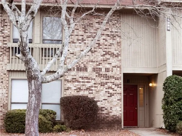 1009 Stonegate Dr APT B, Auburn, AL 36832