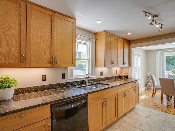 3rd image of 62 Gleason Rd