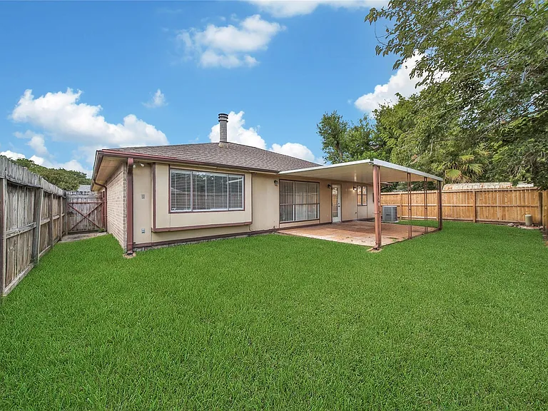 10904 Birch Dr — Photo 33