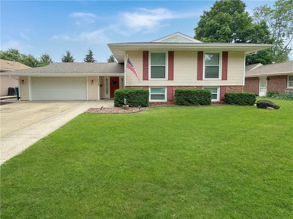 1109 Stinson Ave, Mattoon, IL 61938