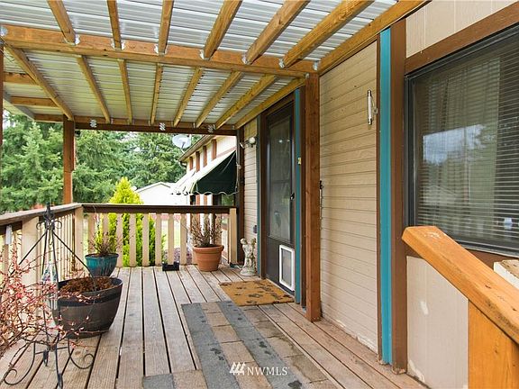 4th image of 3215 251st Street Ct E