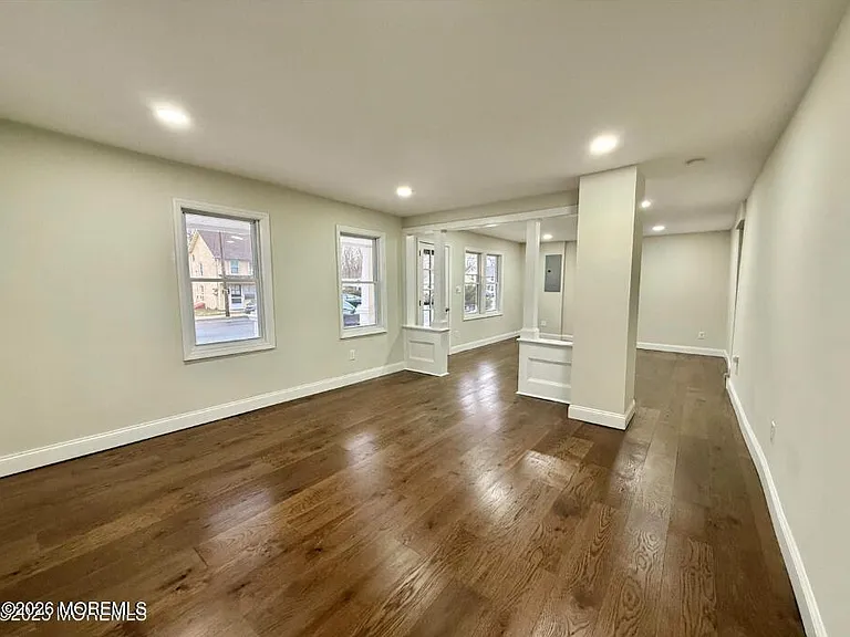 30 Maple Ave — Photo 7