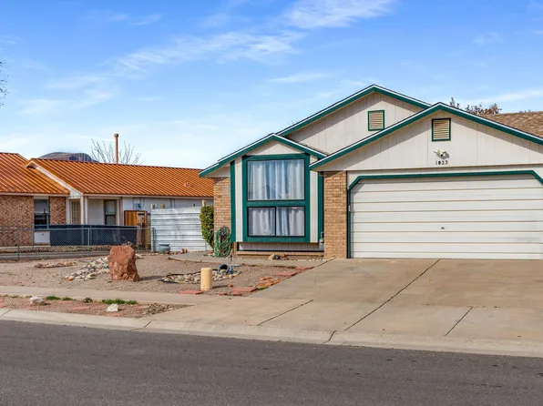 1023 SW Camino Del Rey Dr, Los Lunas, NM 87031