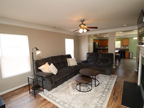 4th image of 3600 Corydon Ct