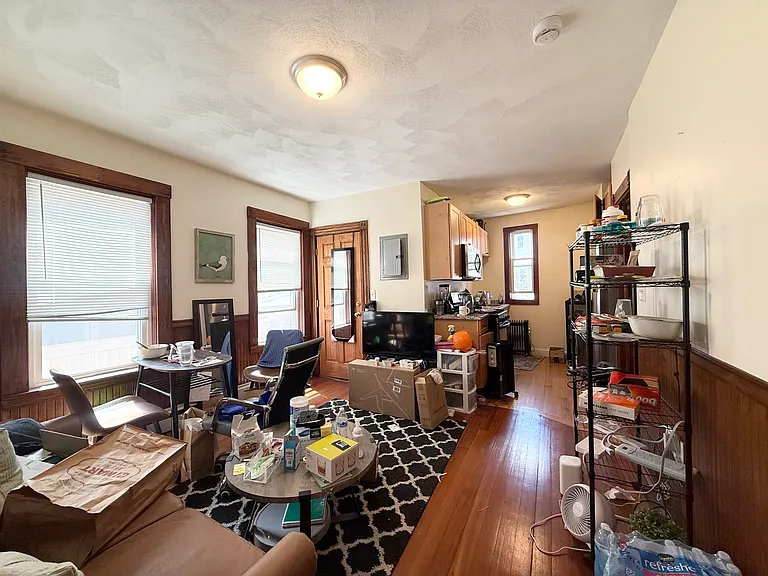 146 Webster Ave #1 — Photo 2
