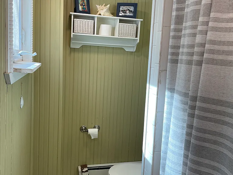 76 Silver Beach Ave — Photo 20