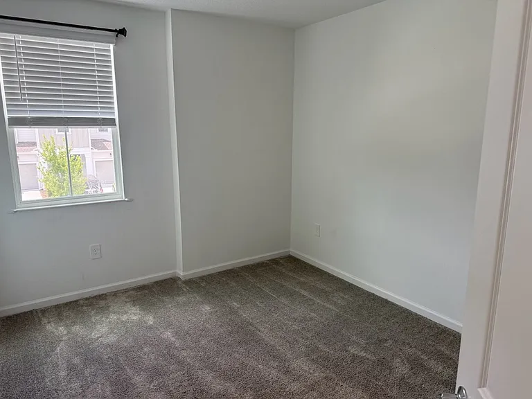 7621 Danube Rd — Photo 7