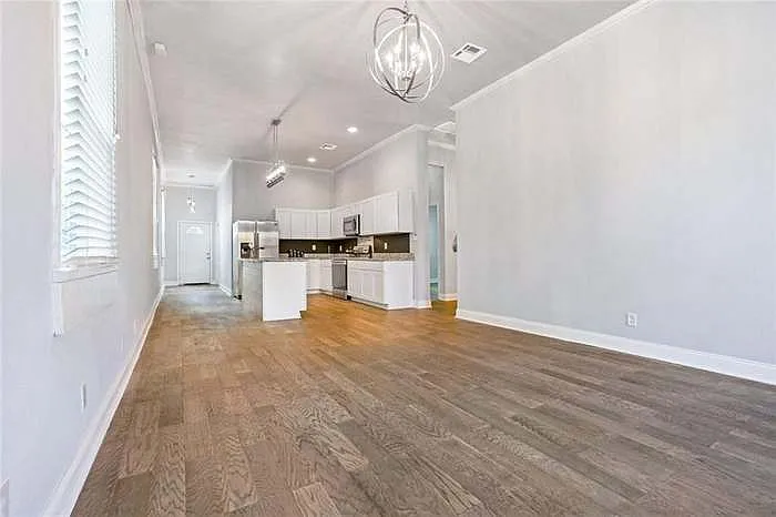 1580 N Miro St — Photo 7