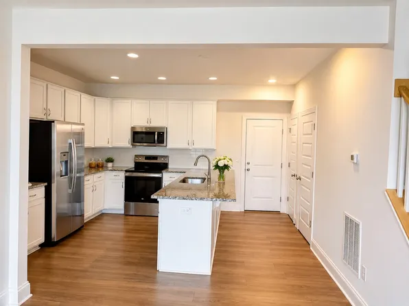 602 Market Grove Dr, Wake Forest, NC