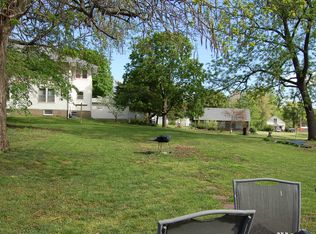 132 Harold St, Slater, MO 65349