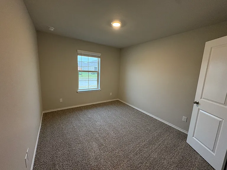 548 Mash Ln — Photo 13