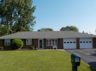 4060 E 600 N, Columbus, IN 47203