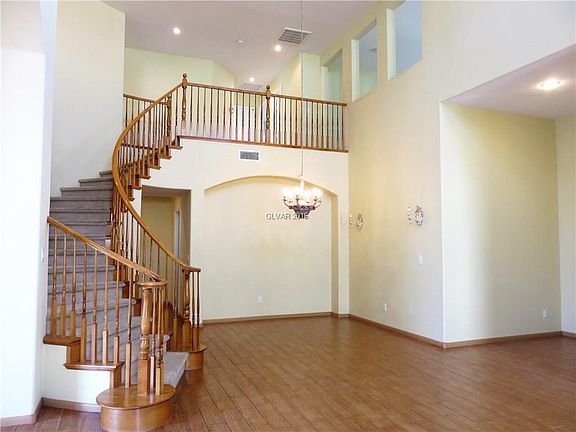 5th image of 9417 Arcadia Woods Ct