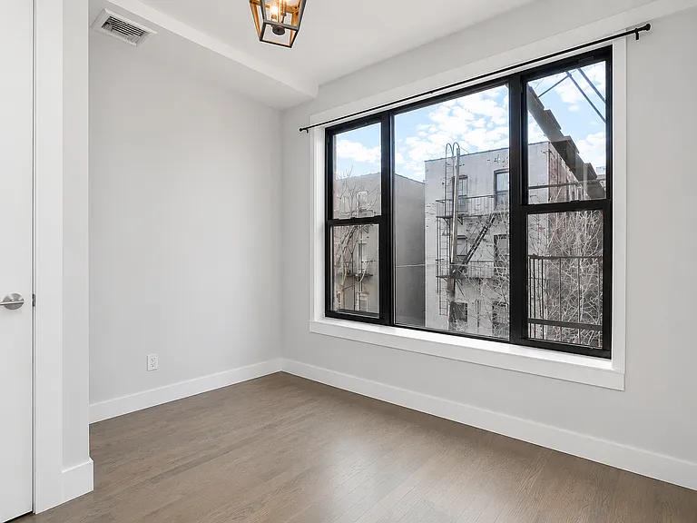 486 Harman St #2M — Photo 3