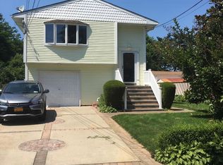 10 Quail Run, Massapequa, NY 11758