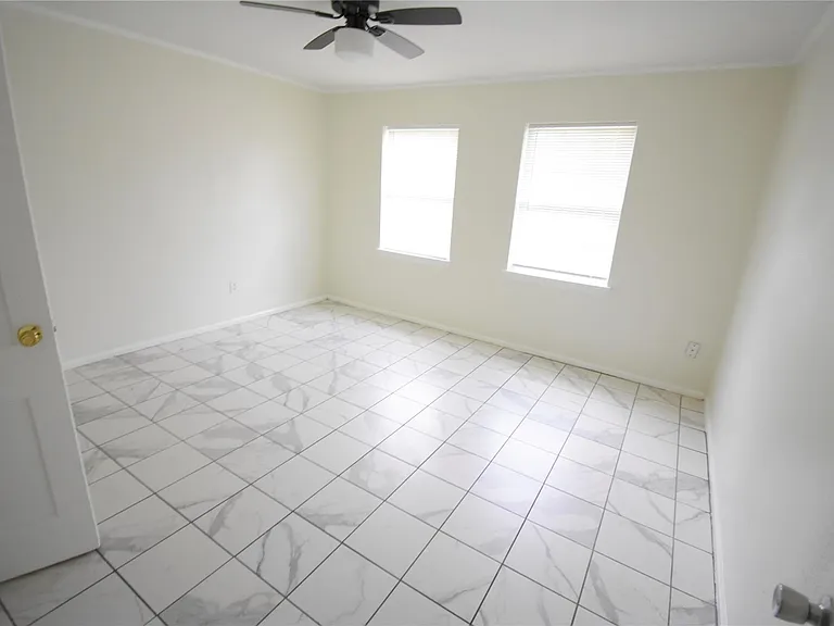 6229 Clover Ridge St — Photo 21