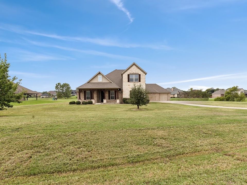 1st image of 216 Diamond Rose Dr