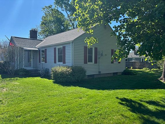 3rd image of 65 Brookside Cir