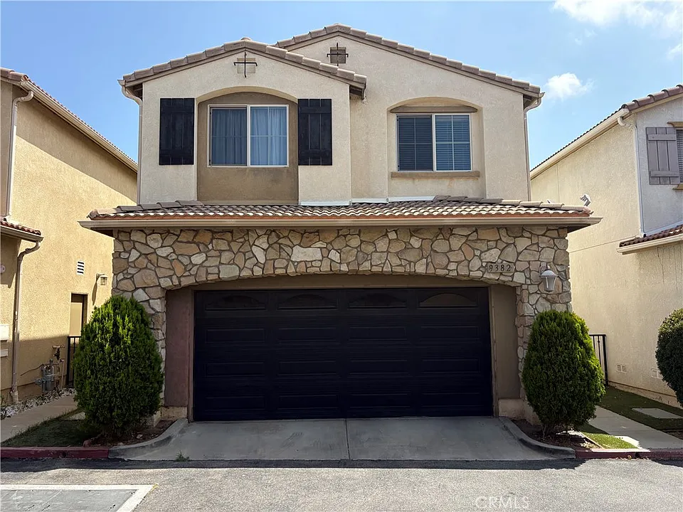 9382 Phoenix Pl