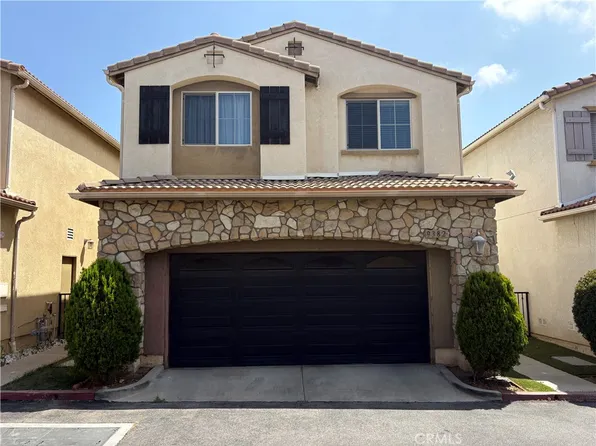 9382 Phoenix Pl, Pacoima, CA 91331