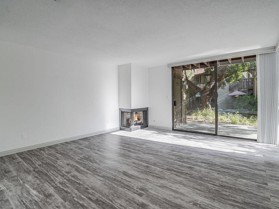 New Hardwood Floors, Gas Fireplace, Outdoor Patio with Laundry Area - Wash/Dryer Area (Hookups).