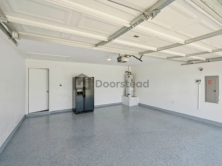 108 Cherokee Dr — Photo 35