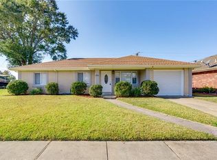 2512 Veronica Dr, Chalmette, LA 70043