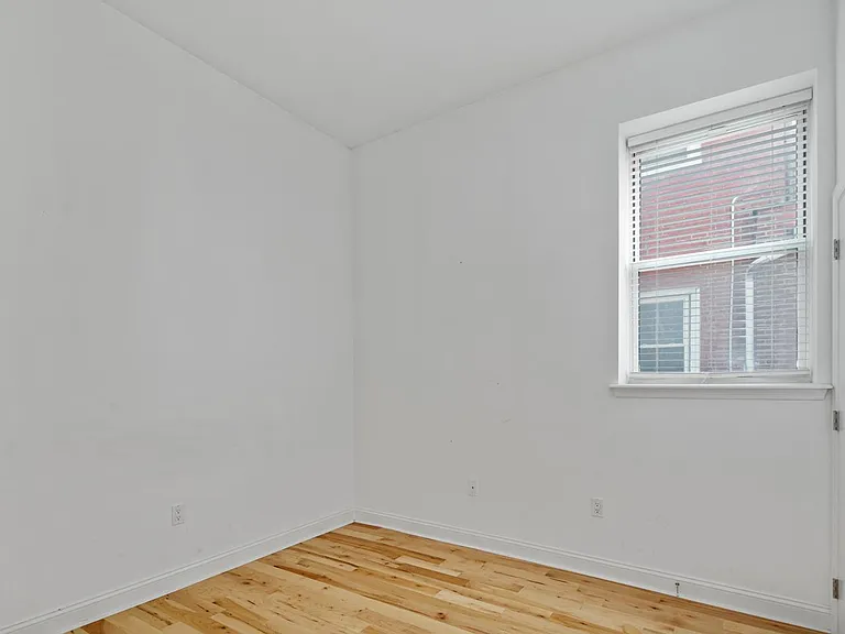 Spruce Street Lofts — Photo 3