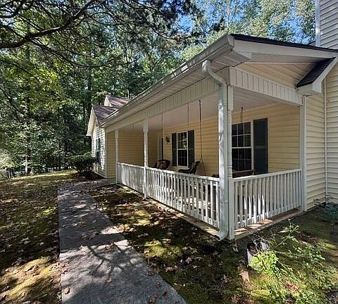 5th image of 255 Lakeside Dr