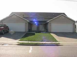 909 Delaware Ave, Ames, IA 50014