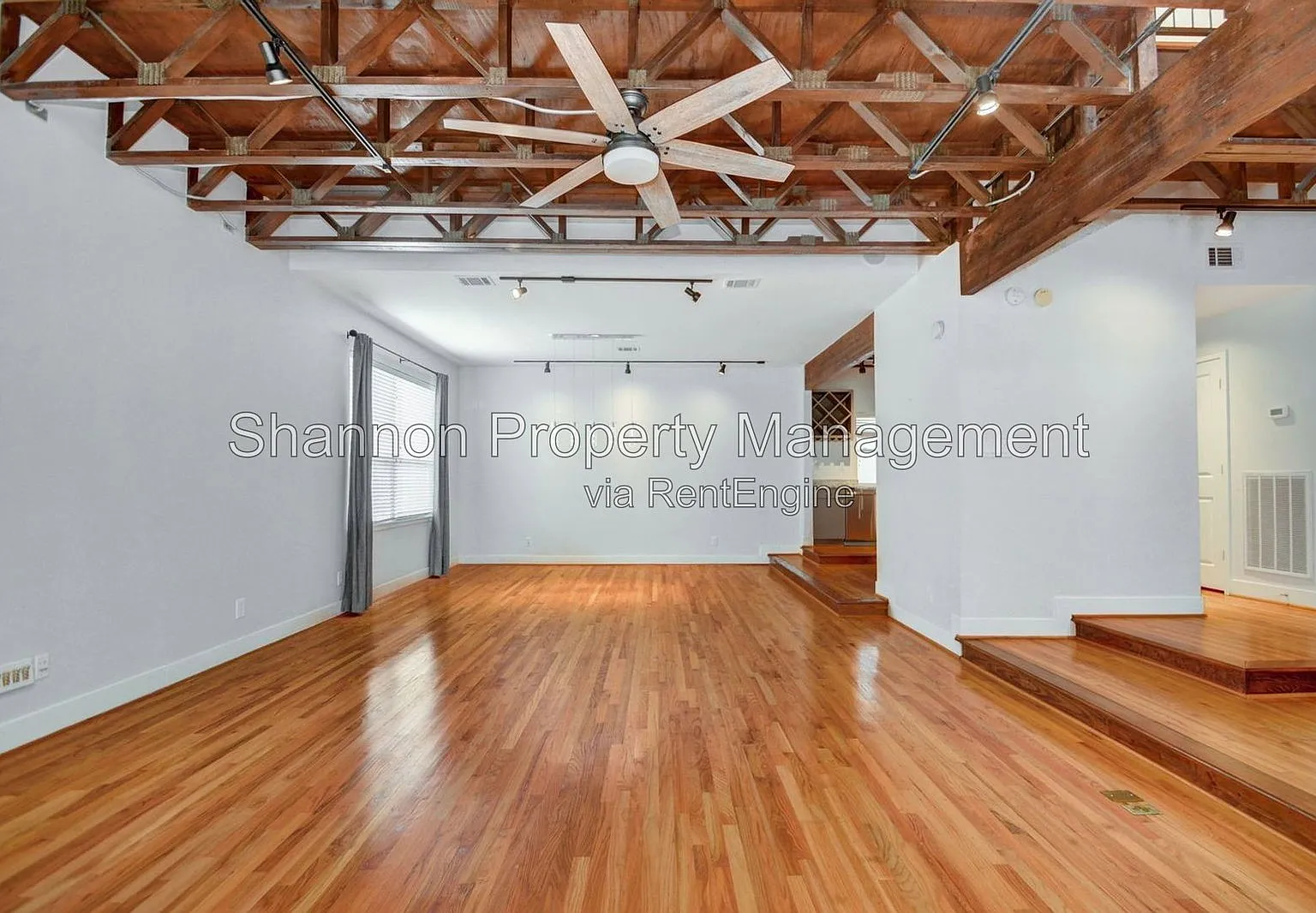 2 bed, 2.5 bath, 2436 sqft, $3,000 — Photo 4