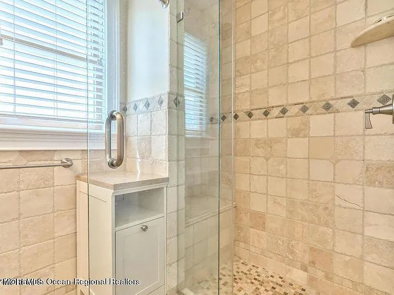 10 4th Ave #102 — Photo 20