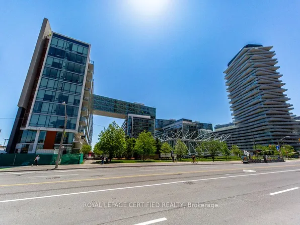 29 Queens Quay St E #928, Toronto, ON M5E 0A4