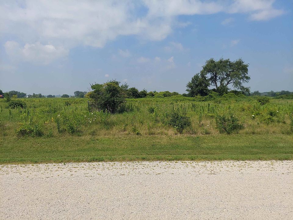 1st image of 104 Kyle Ln