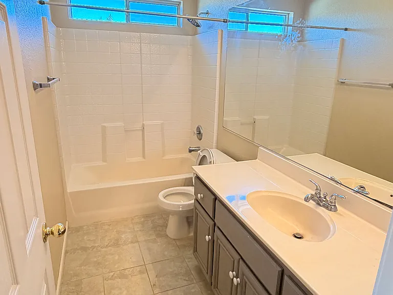 961 Celestine Cir — Photo 27