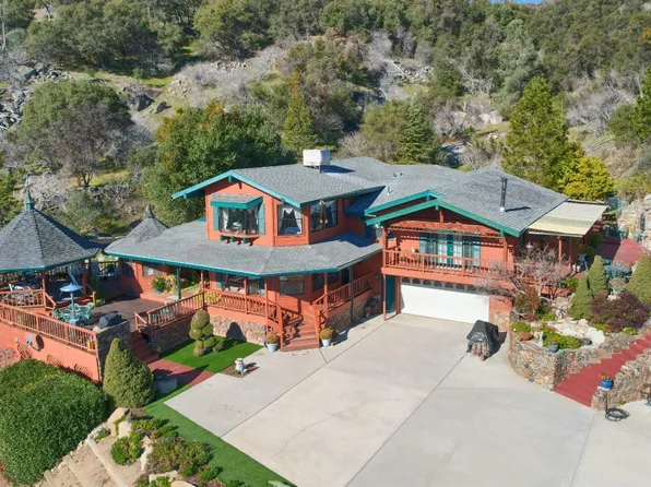 43534 Getaway Ln, Ahwahnee, CA 93601