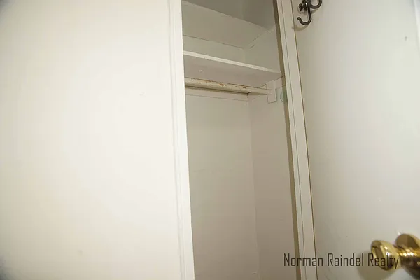 Rented by Norman Raindel, LREB | media 15