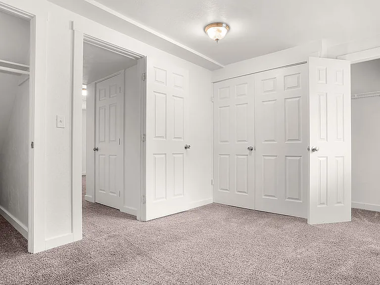 Townhouse Basement Room