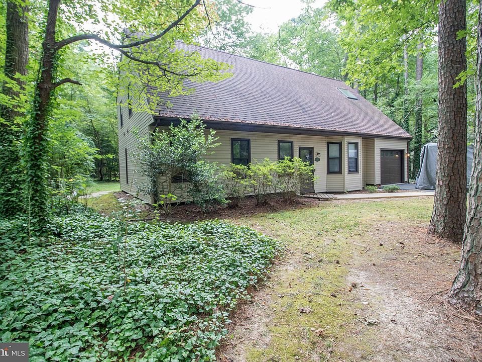 1st image of 44530 White Pine Ct